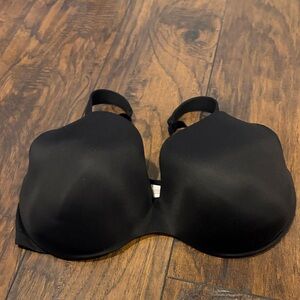 **$1 w/ purchase of regular priced item*** Auden Black Underwire Bra NWT